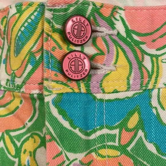 Lilly Pulitzer Clifton short - Picture 3 of 14